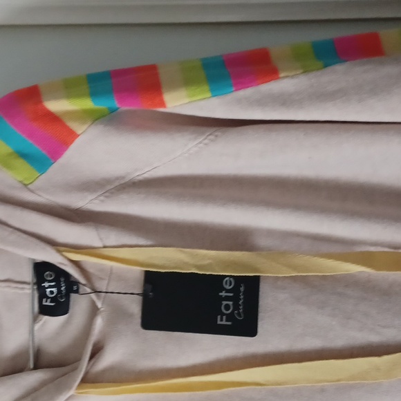 *NWT* Fate Curve Oatmeal Color Block Sleeve Detail Hoodie Sz 1X - Picture 4 of 6